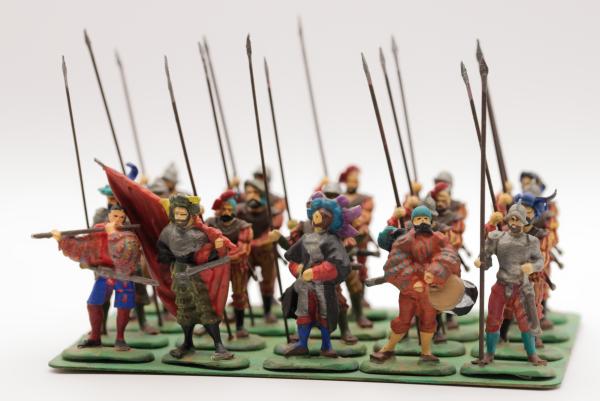 Lost pile 20 figures